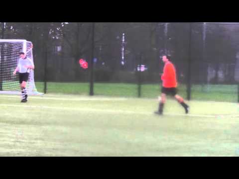 Opjestropdas.nl 21 nov 2015 Maarssen 3 - VV De Meern 8 bkr 5-4 Doelpunt Tijmen, assist Hans (0-1)