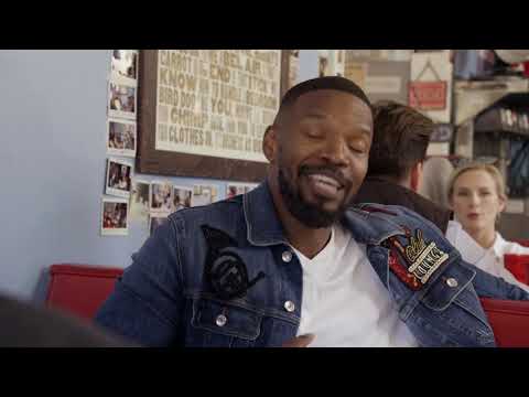 Jamie Foxx about pitbulls - Comedians In Cars Getting Coffee (S11E06)