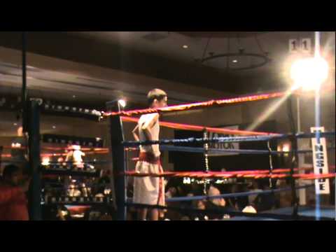 2011 NATIONAL SILVER GLOVES BRANDON RIVAS vs MARCUS GOLLIDAY ROUND3
