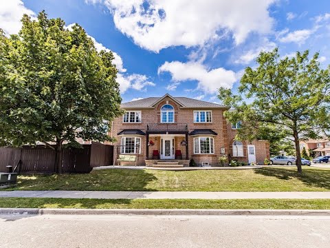 For Sale - 2 Checkerberry Crescent, Brampton, ON L6R 2T2