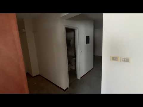 Video de YouTube - Oficina en Venta de 6 ambientes  en Centro, Montevideo