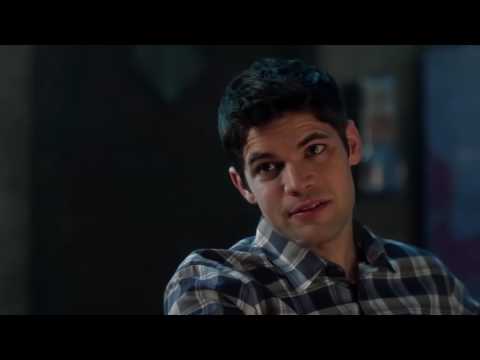 Supergirl 2x15 Cadmus Kidnaps Lyra Part #3