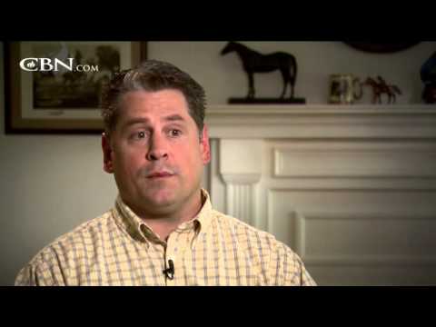 700 Club Interactive: The Power of a Family in Prayer - June 26, 2013