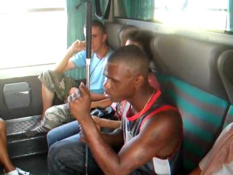 Blinder Junge ist unglaublich Talentiert. Beatbox ! Rap! Gesang!