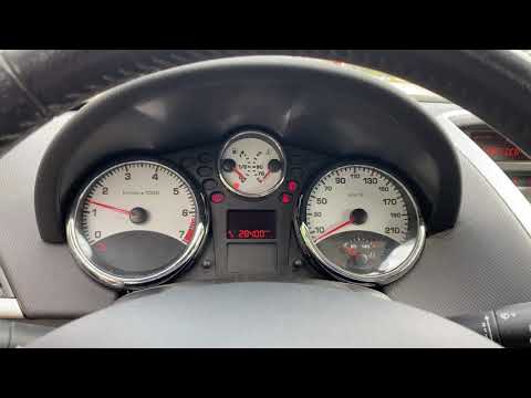 Peugeot 207 1.4 VTi 2009 Start / Engine sound