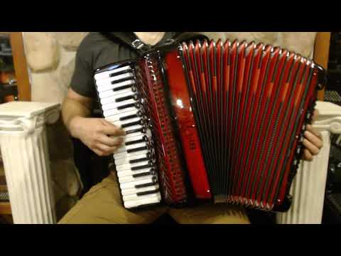 BELTSTUIVH3796CRD - Red Shadow Beltuna Studio IV Compact Piano Accordion LMMH 37 96 $6499