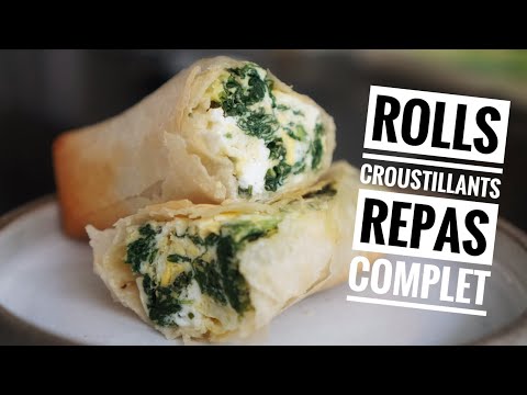 Crispy rolls with spinach, ricotta and egg