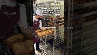 Download lagu BARU KALI INI GA KEJEBAK REVIEW SOAL “MAKANAN VIRAL” 🥹 KATANYA INI BOLU PISANG TERENAK DI BANDUNG! mp3