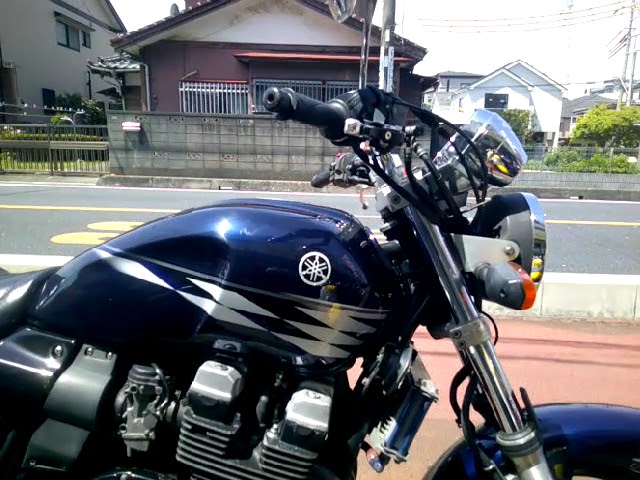 XJR400R/ヤマハ 後期モデル 空冷4サイクル4気筒エンジン カーボン