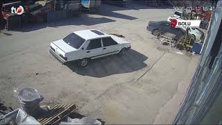 Köpeğin Üzerinden Otomobiliyle Geçip, Sürükleyen Sürücüye Adli Kontrol