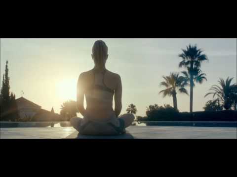 Hardwell - Run Wild vs Twoloud - Im Alive (Maxer Mashup)