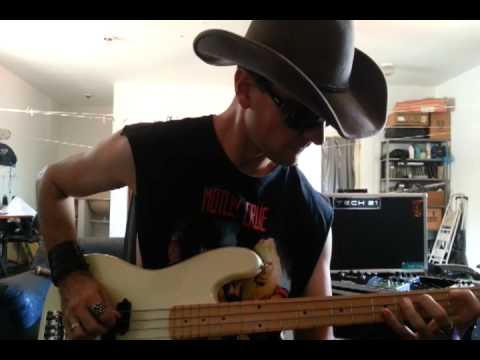 Motley Crue - Bad Boy Boogie - Cover - Bass video thumbnail