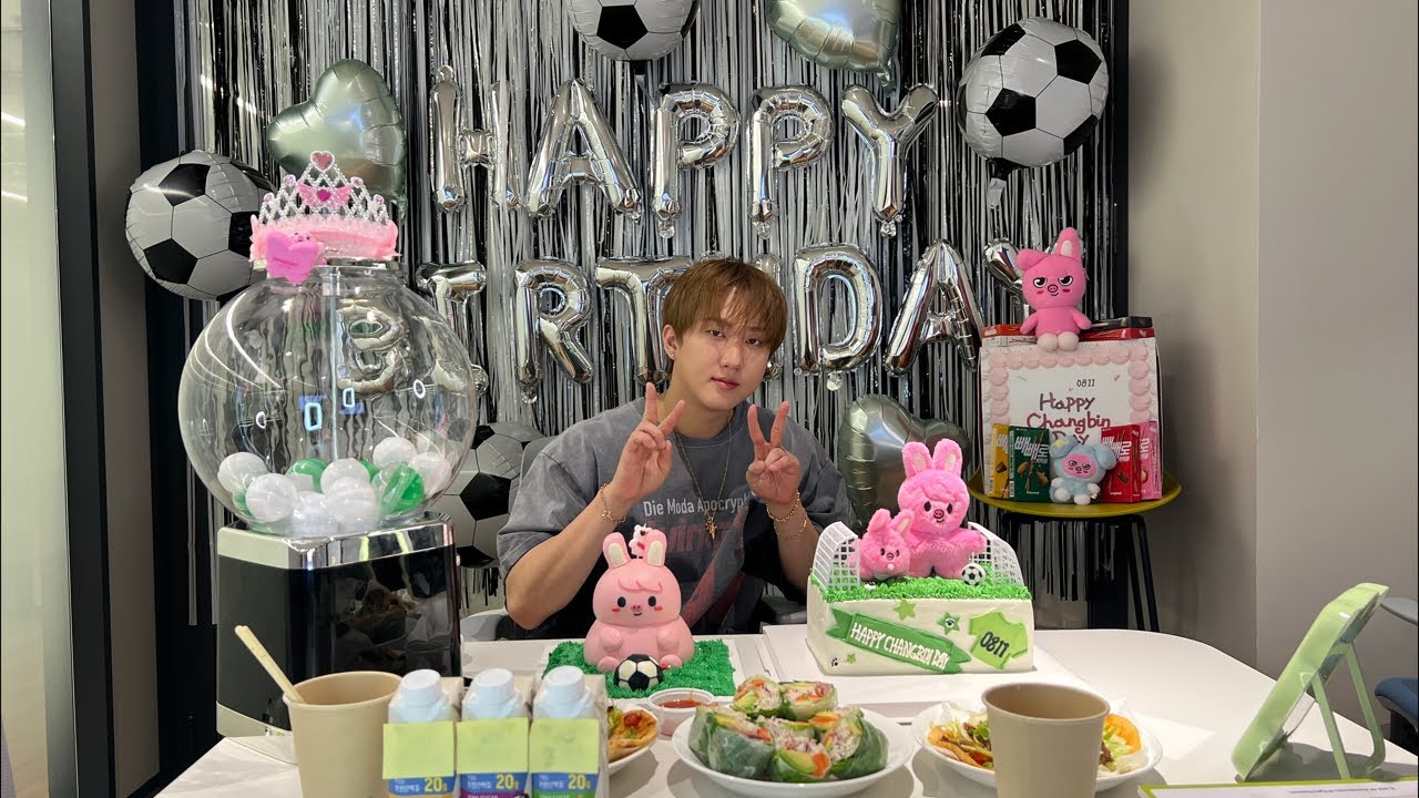 돼끼 탄신일🐷🐰
