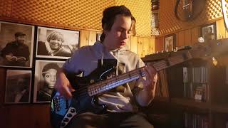 Video thumbnail for Fender American Deluxe Jazz Bass V - Demo #1 by Blue Garret