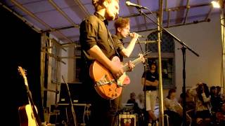 Erik Hassle - Stay Away. [Acoustic Live 2011]