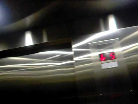 ThyssenKrupp Oildraulic Elevator #1/G1 at The Outlets@Bergen Town Center-Paramus, NJ