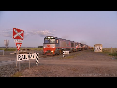 SCT 7MP9 With Boxcars, Containers & QUBE Steel Wagons (5/11/2022) - PoathTV Trains In Australian