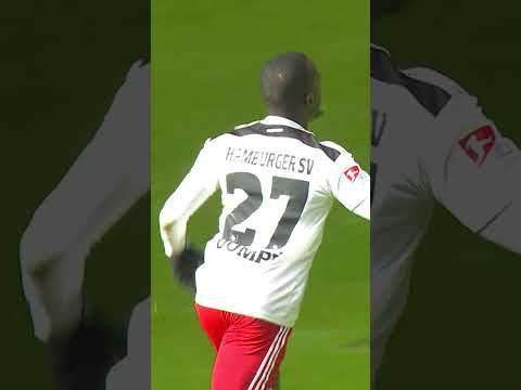 MAGNIFIQUE! 🪄 Dompe mit einem Freistoß wie ein Gedicht. #nurderHSV #shorts #goal #football #freekick