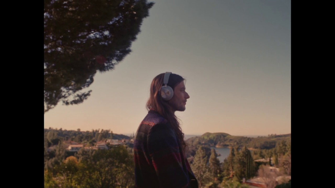 RIMOWA x B&O Presents Beoplay H9i Wireless Headphones RIMOWA x B&O Presents Beoplay H9i Wireless Headphones