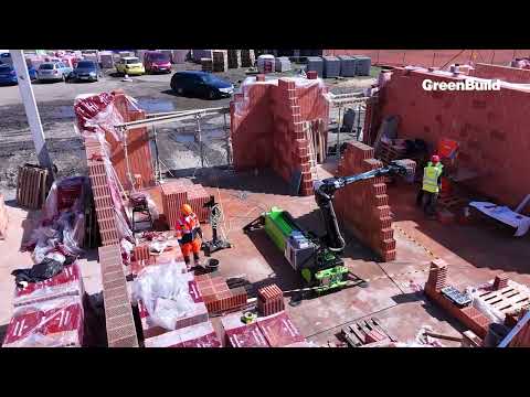 Zdicí robot WLTR při práci | WLTR masonry robot at work