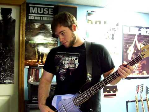 Blink 182 - Wishing Well (Lezione di basso)