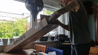 Video thumbnail for Charvel Pro Mod So-Cal HSS FR 2023 in Pharaohs gold unboxing by Sebastian Necrophobic