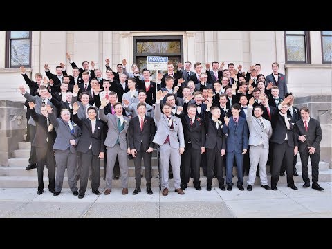 Graduation photo: US students show Hitler salute in photo