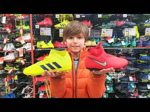 New Football Soccer Shoes