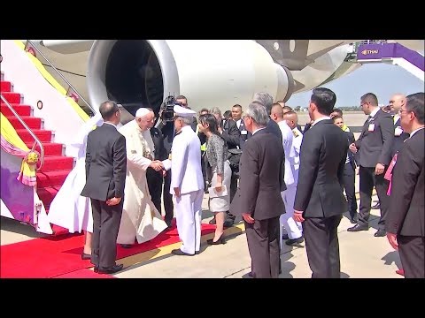 El Papa Francisco llegó a Tailandia