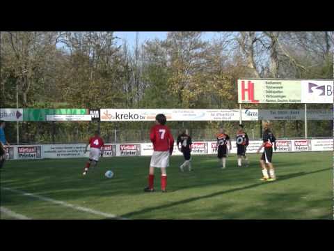 Oranje Wit D1 - DVO D1,deel 6/7