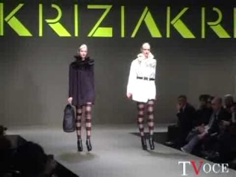 Krizia presenta la sua collezione autunno/inverno 2010-2011