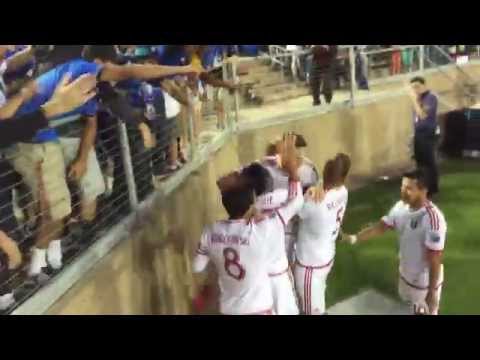 Clarence Goodson goal and celebration