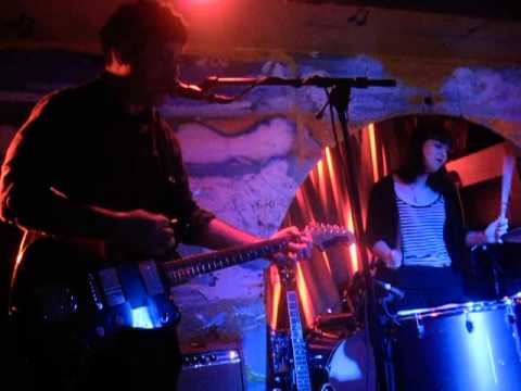 The Tamborines - Shoes (Live @ The Shacklewell Arms, London, 04/05/13)