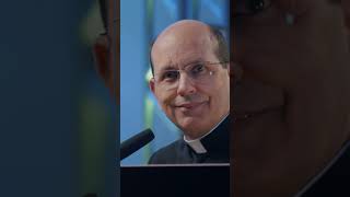 “Jesus não deixou a Bíblia na mão das pessoas. Jesus deixou a Igreja”