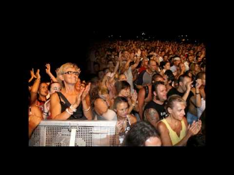 Concerto per Viareggio 19 agosto 2009 (foto di Salvatore Matarazzo musica di Buckethead)