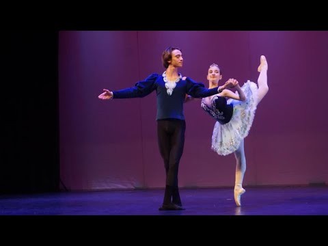Giuseppe Verdi Classical Pas de deux