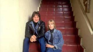 GENE CLARK and CARLA OLSON  Fair and tender ladies   Lover s turnaround  1987 www keepvid com