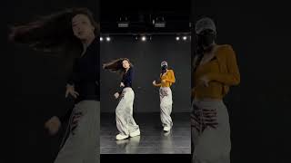 Download lagu Black Veil Bride - Rosy赵露思 #dance cover mp3