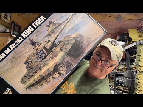 Trumpeter King Tiger 1/16 Model Kit Video Preview