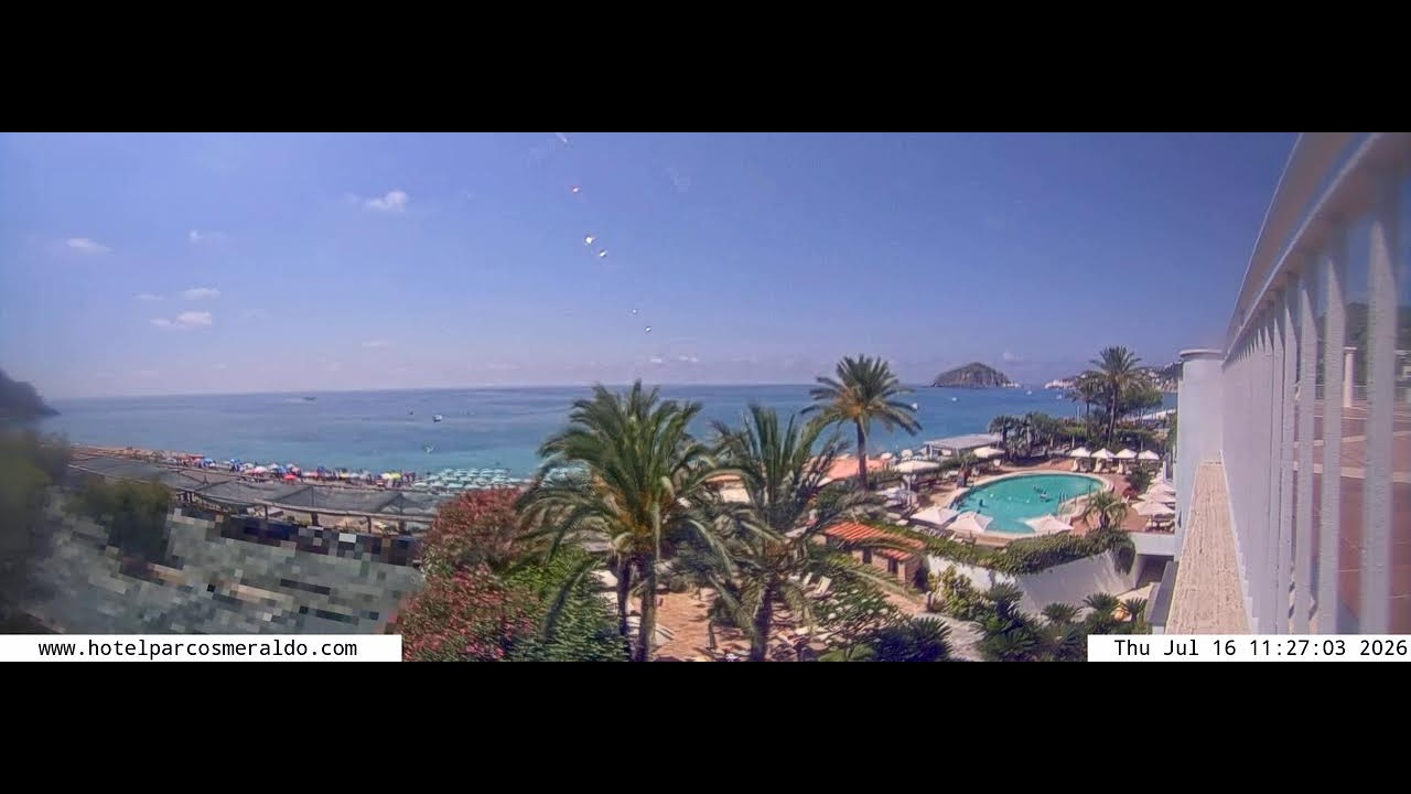 Live webcam view of Maronti Beach & Sant'Angelo