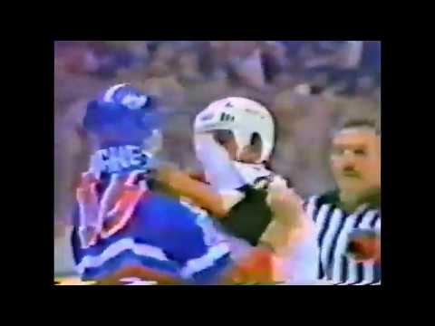 Dave Semenko vs Terry O'Reilly November 12 1981