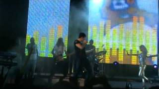 Sakis Rouvas Live in Kallikrateia-Kane me,Min antistekesai,Disco Girl