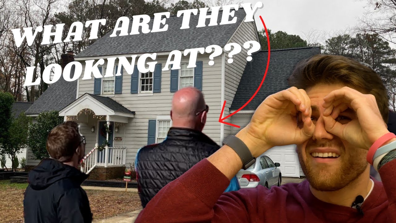 What Do Roof Inspectors Look For? (FAQs)