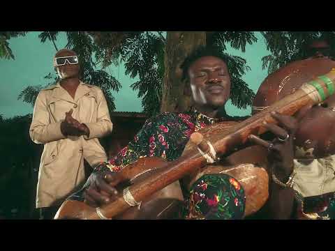 2B Francky - Ngwàn ì Mánghâ (Clip Officiel)