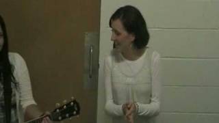 Alathea sings the "Ooh, Ooh, Ooh" song!