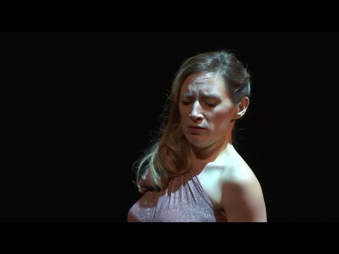 Η [[#Sabine Devieilhe [Σαμπίν Ντεβιέλ]#]] ερμηνεύει την άρια της Zaide [Ζαΐδα] από το ομότιτλο ζίνγκσπιλ του Wolfgang Amadeus Mozart (2021). 