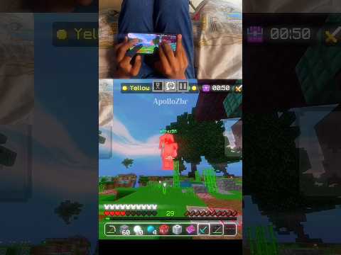 ALIEN CLAW GRIP ON PHONE HANDCAM #minecraft #mcpe #combo #mobile #handcam