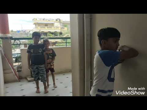 DEVINDER WITH THREE LITTLE FRIENDS