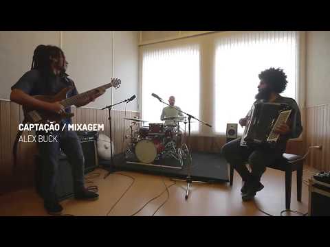 Seu Domingos Trio - Mestrinho/Alex Buck/Michael Pipoquinha