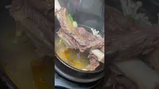 Download lagu DELICIOUS GALBITANG (KOREAN SHORT RIB SOUP) FROM THE VOX KITCHEN! #food #foodie #soup #comfortfood mp3